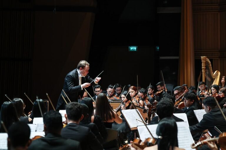 SBSO in Is Sanat Concert Hall in Istanbul